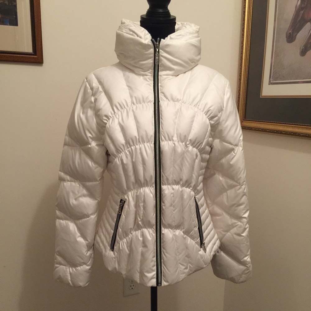 Guess White Quilted Puffer Jacket with High Funnel Collar